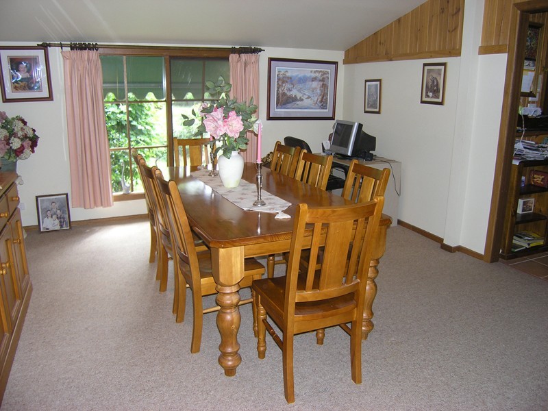 79 Williams Rd, Wandiligong VIC 3744