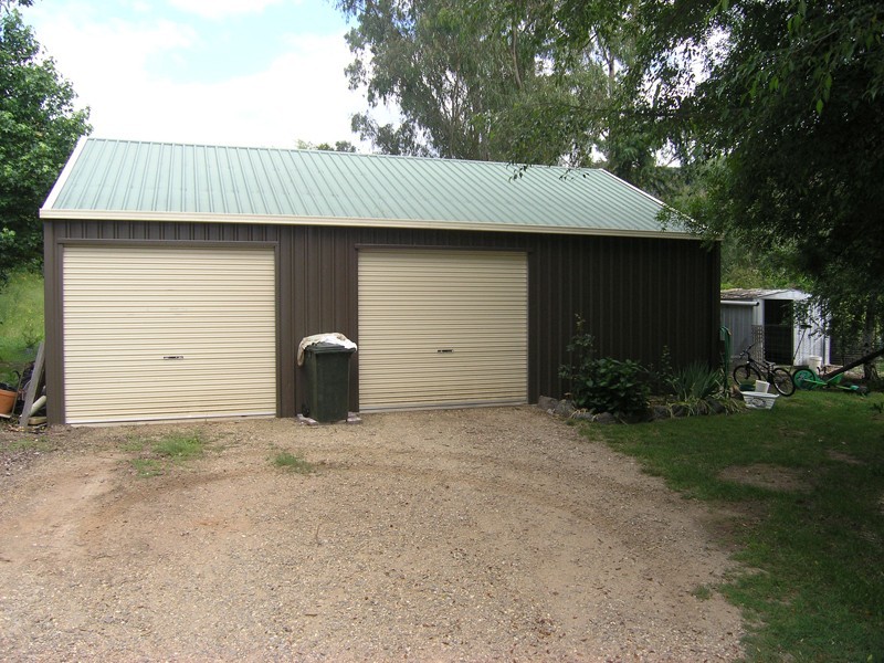79 Williams Rd, Wandiligong VIC 3744