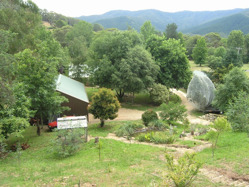 79 Williams Rd, Wandiligong VIC 3744