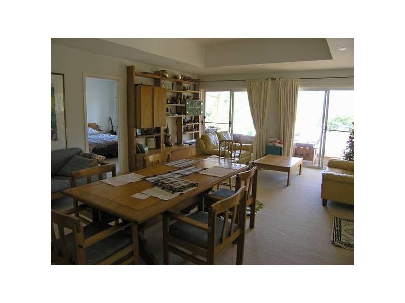 1 Woodlands Grove, Bright VIC 3741