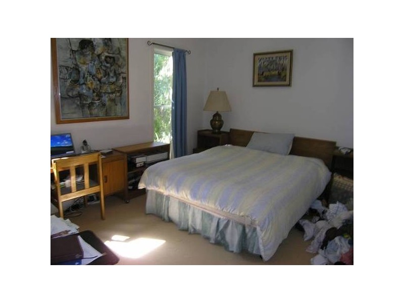 1 Woodlands Grove, Bright VIC 3741