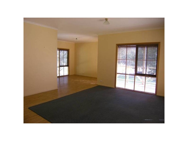 534 Morses Creek Rd, Wandiligong VIC 3744