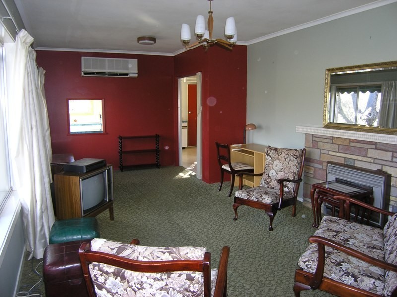 2/17 Mountbatten Ave, Bright VIC 3741