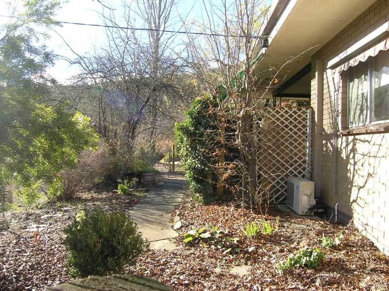 2/17 Mountbatten Ave, Bright VIC 3741