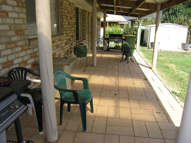 17 Norman Court, Bright VIC 3741