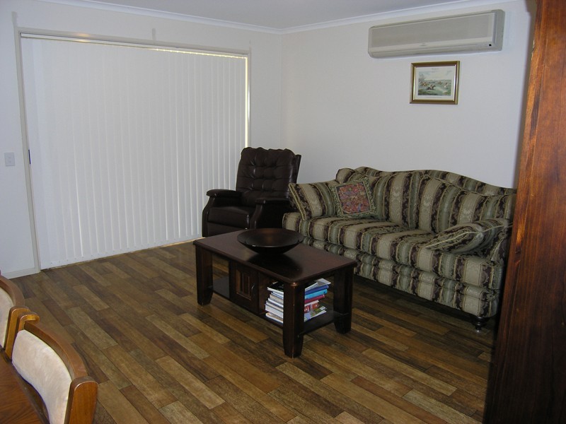 17 Norman Court, Bright VIC 3741