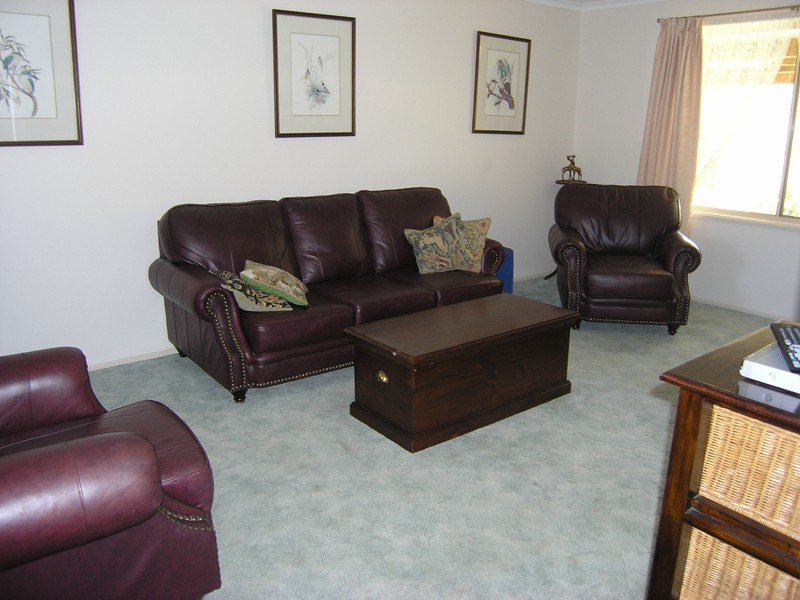 17 Norman Court, Bright VIC 3741