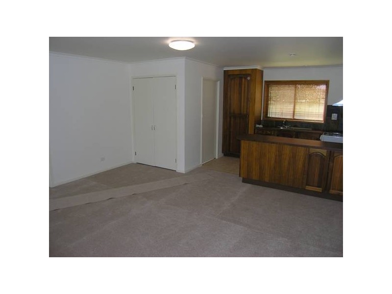 3/2 Station Street, Bright VIC 3741