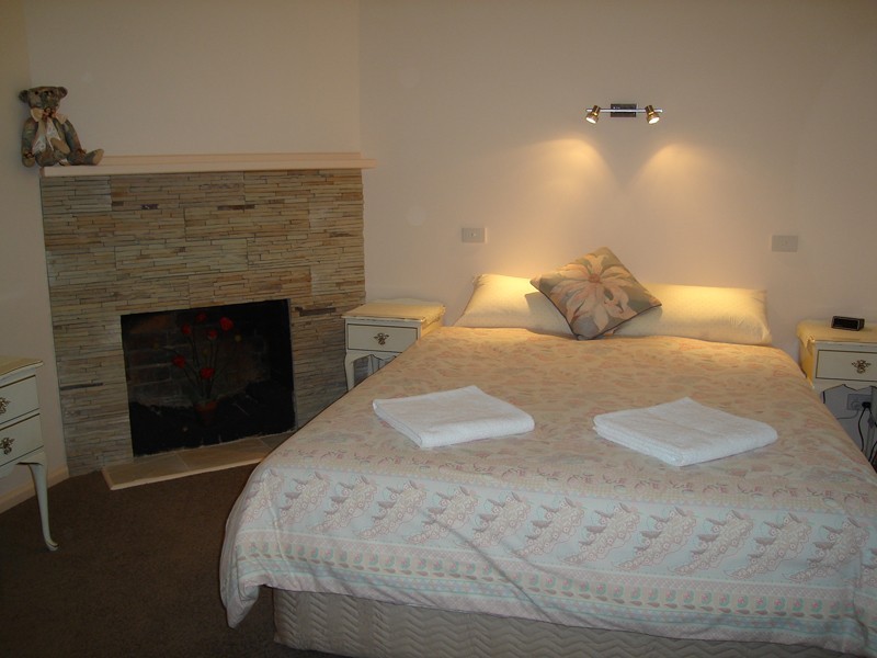 53 Gavan Street, Bright VIC 3741