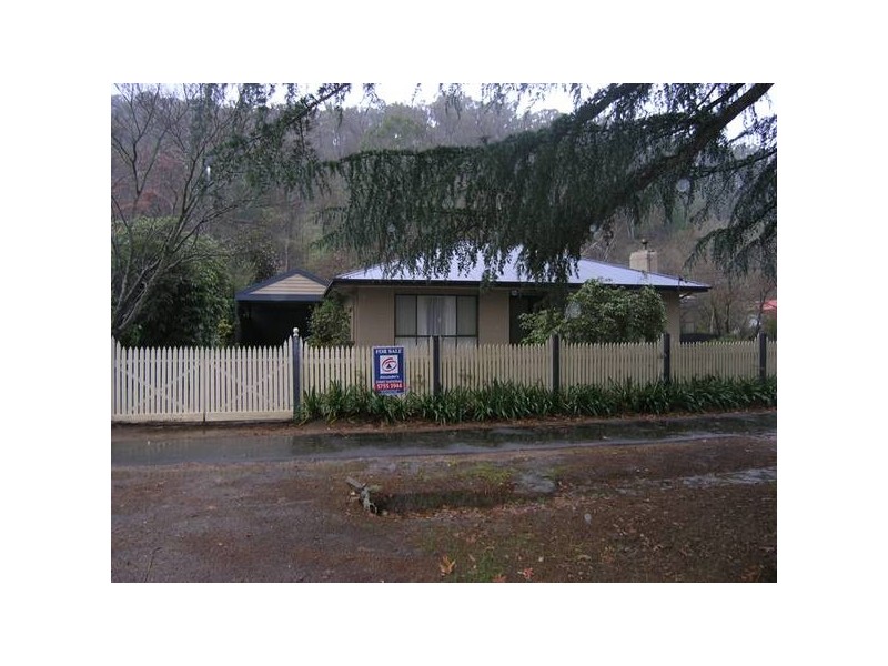 108 Delany Avenue, Bright VIC 3741