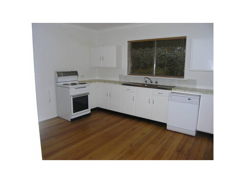 108 Delany Avenue, Bright VIC 3741