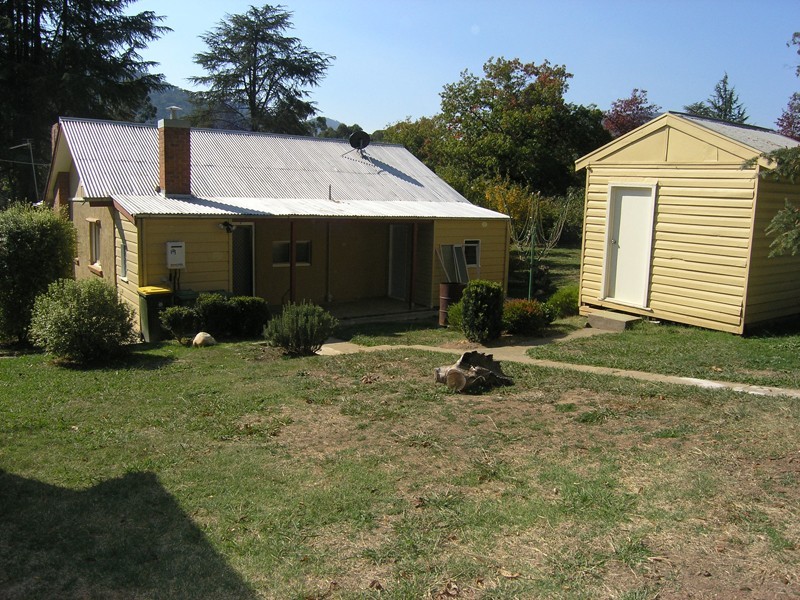 116 Delany Ave, Bright VIC 3741