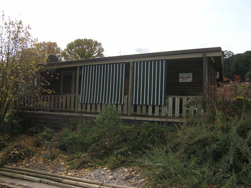 14 Long Tunnel Track, Wandiligong VIC 3744