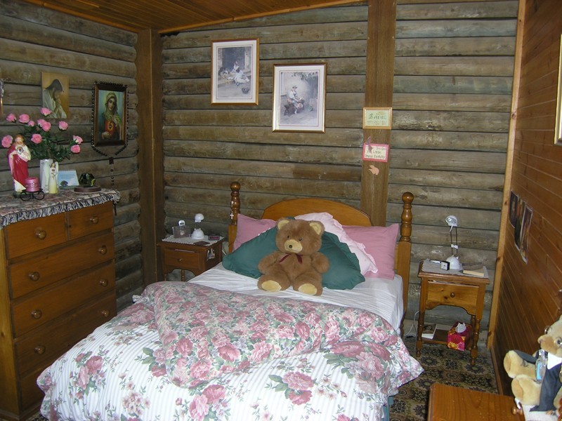 14 Long Tunnel Track, Wandiligong VIC 3744