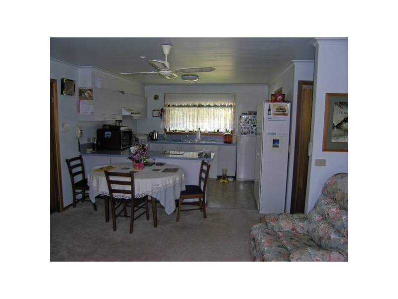 9/56 Mountbatten
Ave, Bright VIC 3741