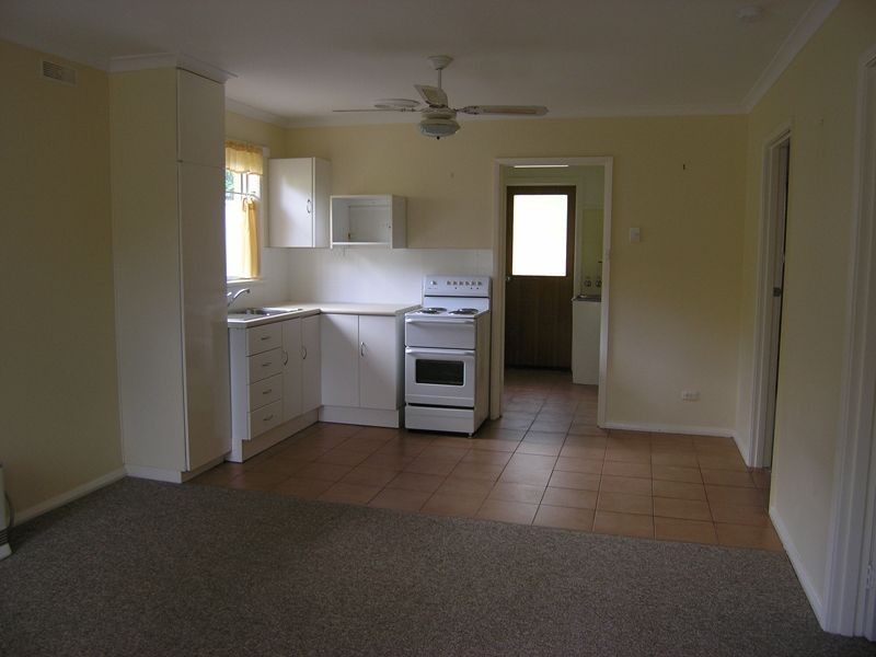 4/15 Bakers Gully Rd, Bright VIC 3741