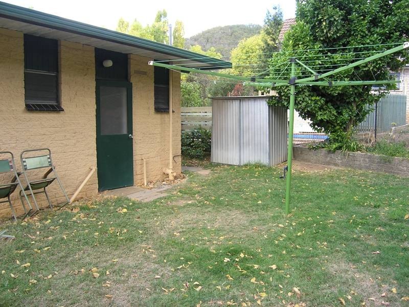 4/15 Bakers Gully Rd, Bright VIC 3741