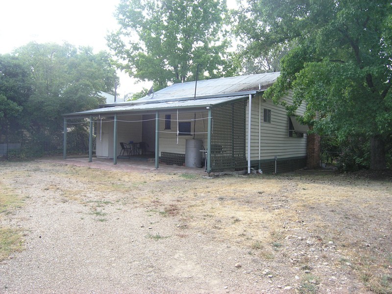 6 Star Rd, Bright VIC 3741
