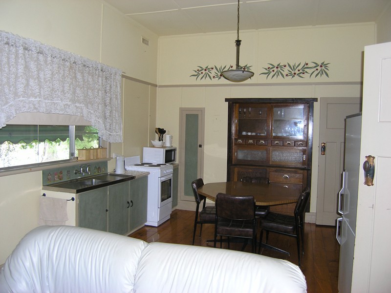 6 Star Rd, Bright VIC 3741