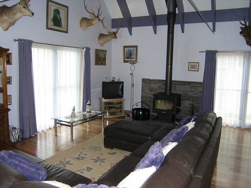 24 Gavan St, Bright VIC 3741