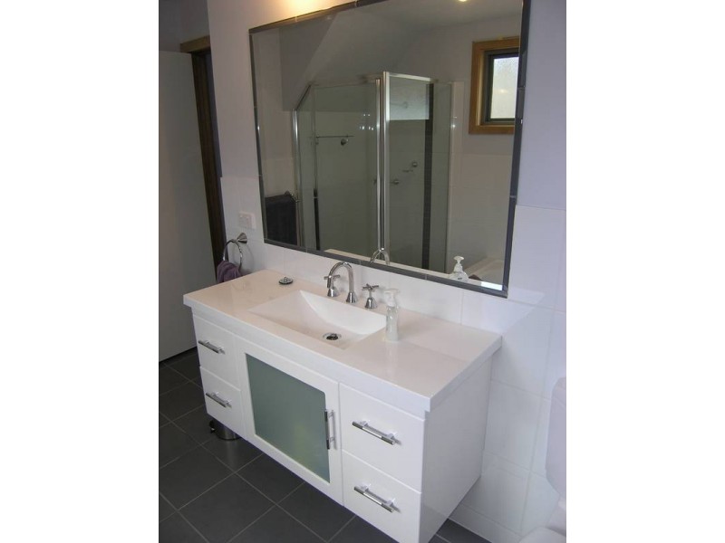 24 Gavan St, Bright VIC 3741