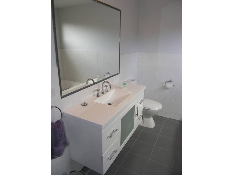 24 Gavan St, Bright VIC 3741