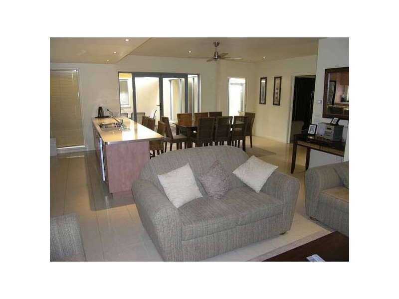 14 Mill Road, Bright VIC 3741