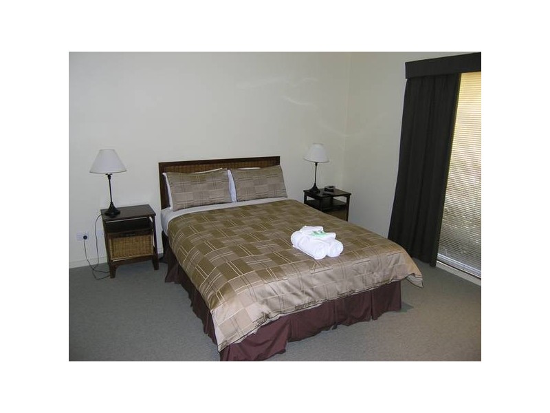 14 Mill Road, Bright VIC 3741