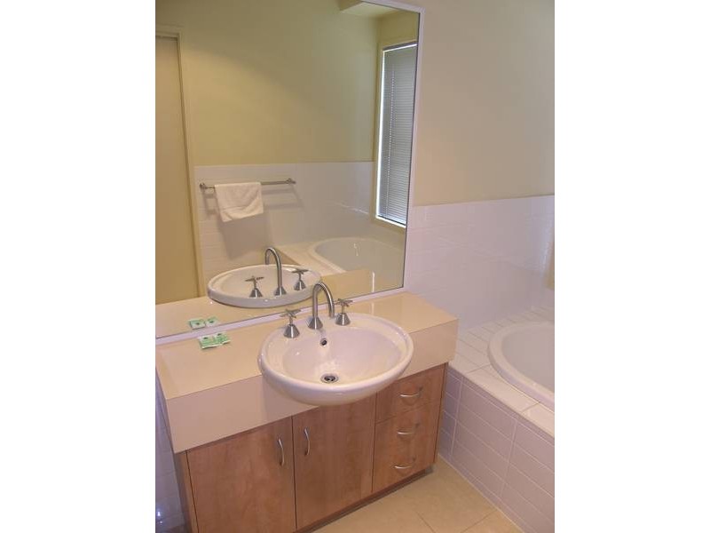 14 Mill Road, Bright VIC 3741