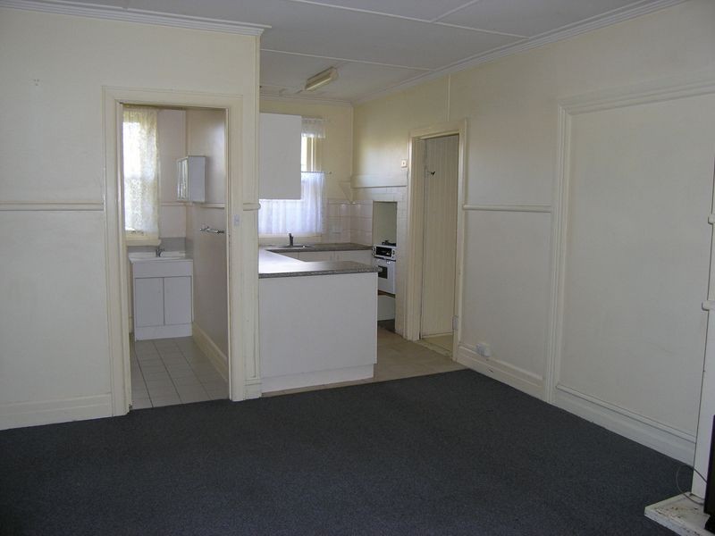 1/50 Delany Ave, Bright VIC 3741