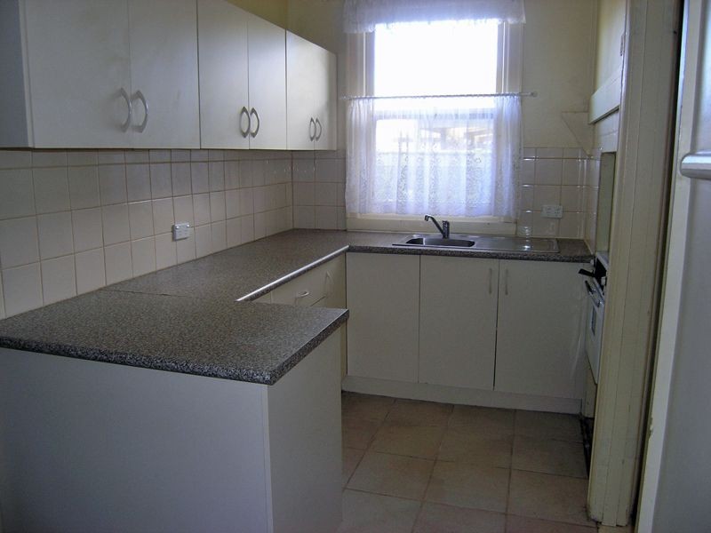 1/50 Delany Ave, Bright VIC 3741