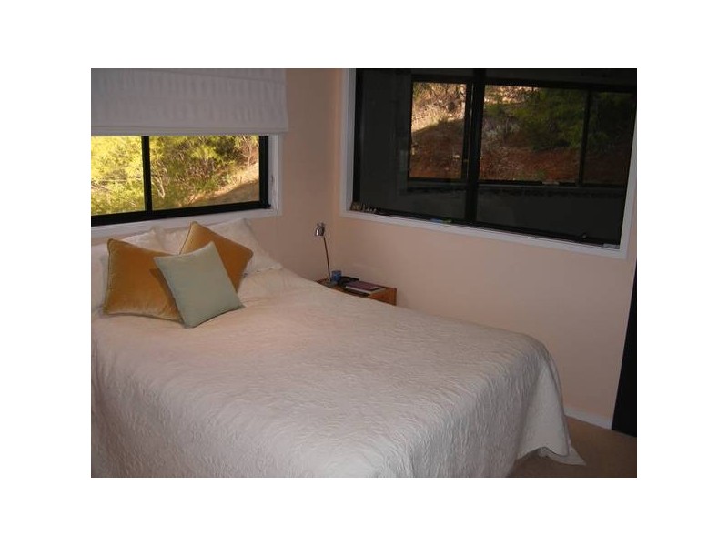 9 Kilfinan Crescent, Bright VIC 3741