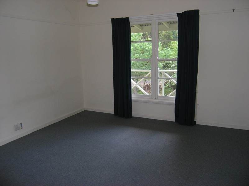 14 Williams Rd, Wandiligong VIC 3744