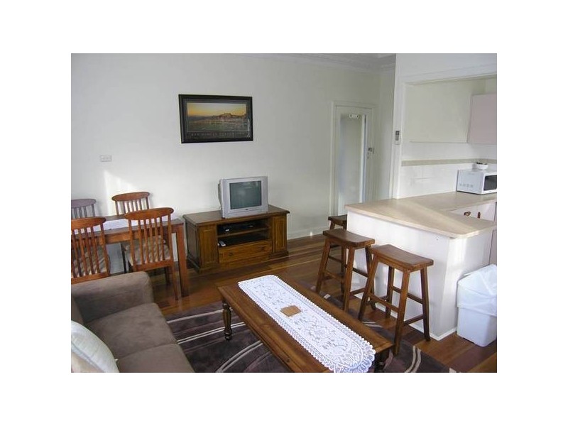 6 Station Street, Bright VIC 3741