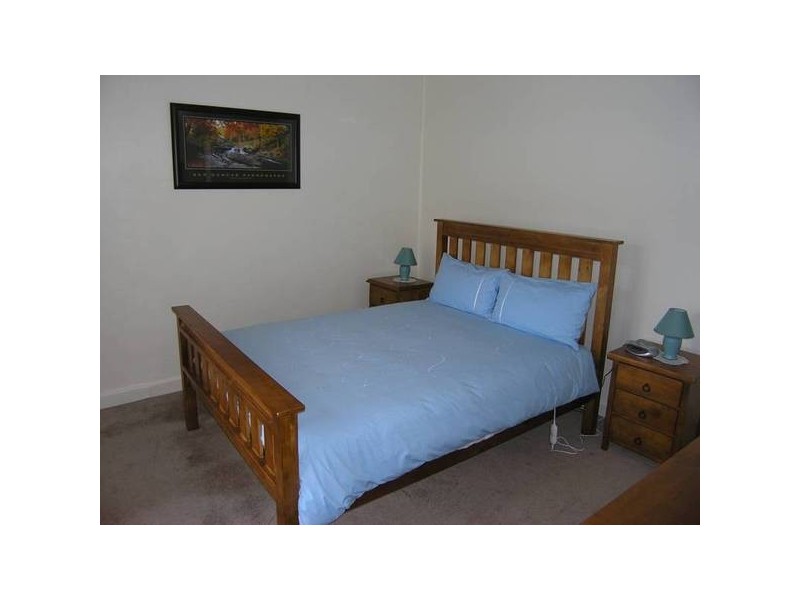 6 Station Street, Bright VIC 3741