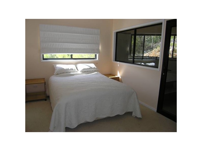 9 Kilfinan Cres, Bright VIC 3741