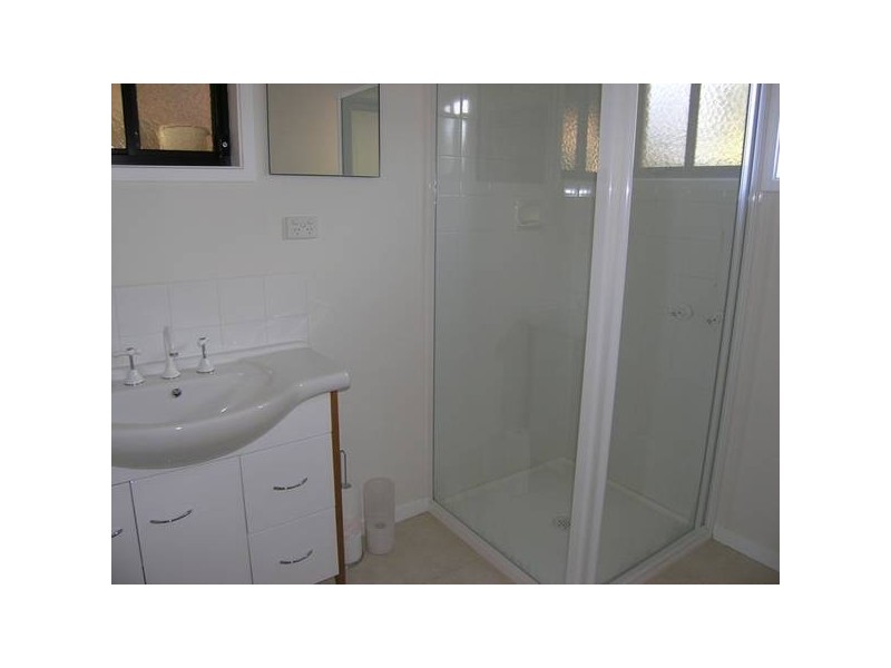 9 Kilfinan Cres, Bright VIC 3741