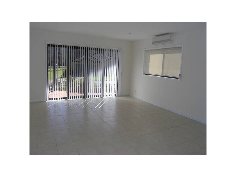 9 Kilfinan Cres, Bright VIC 3741