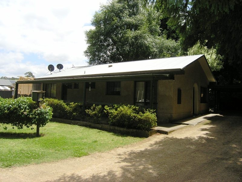 943 Great Alpine Rd, Freeburgh VIC 3741