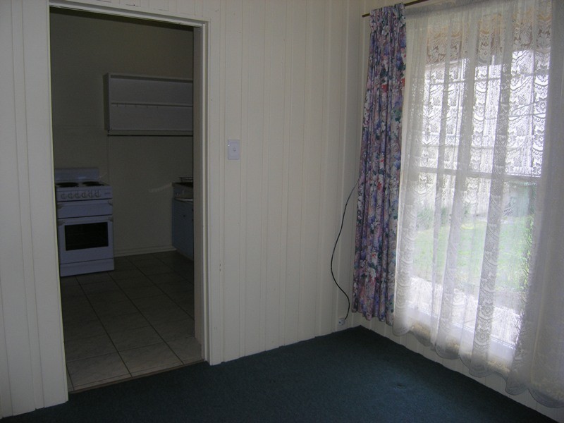 2/14 Wood St, Bright VIC 3741