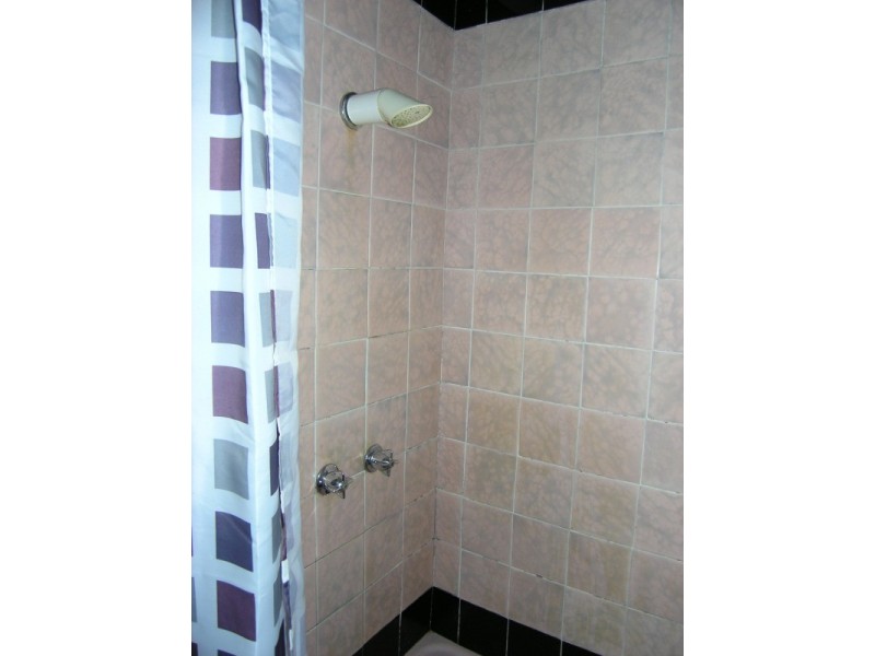 2/14 Wood St, Bright VIC 3741