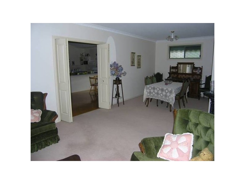 2 Colonial Court, Bright VIC 3741