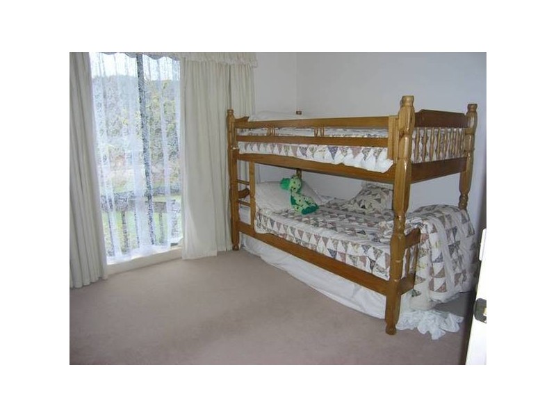 2 Colonial Court, Bright VIC 3741