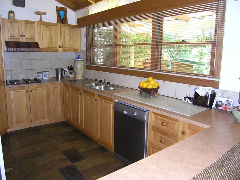 3 Smithy Lane, Bright VIC 3741