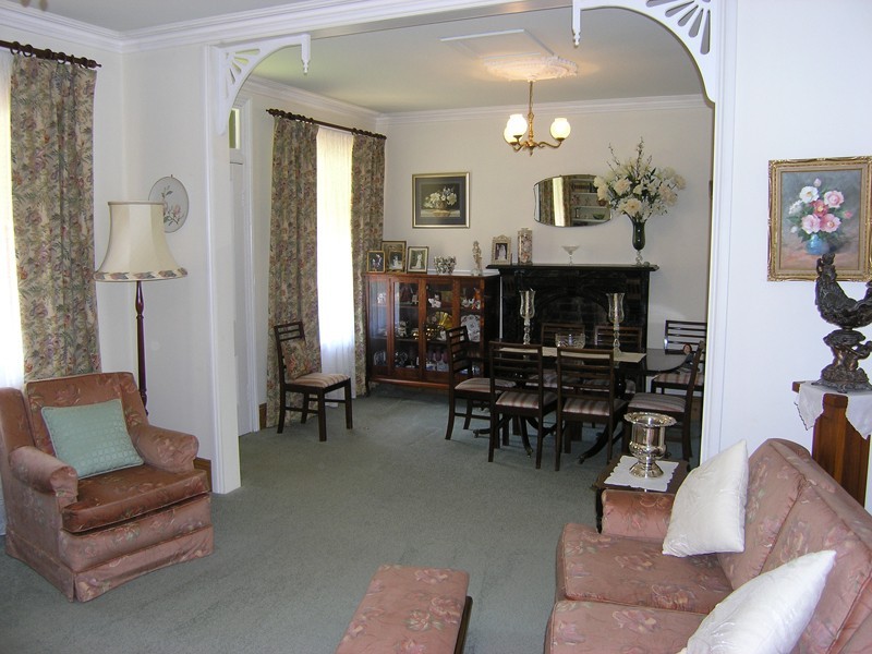 3 Smithy Lane, Bright VIC 3741