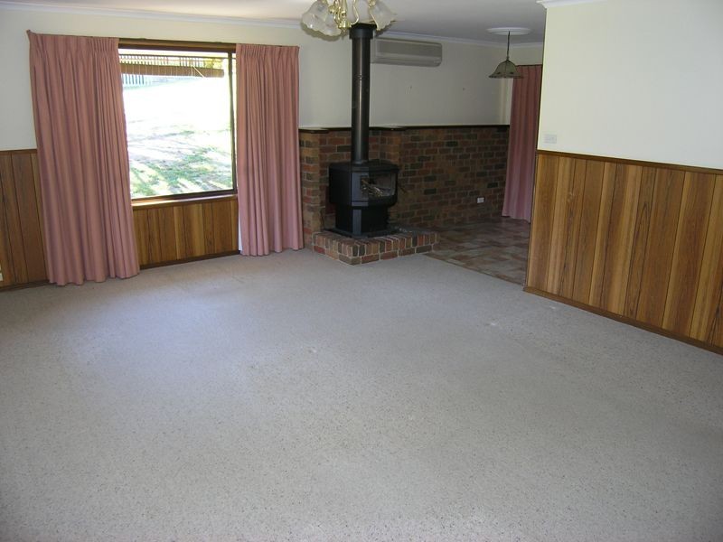 15 Iarias Lane, Bright VIC 3741