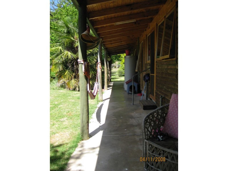 420 Morses Creek Rd, Wandiligong VIC 3744