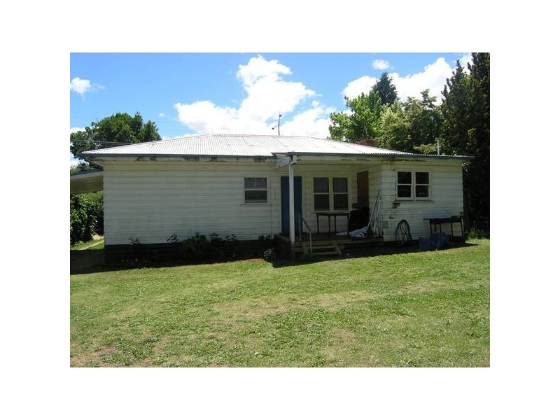 64 Gavan St, Bright VIC 3741