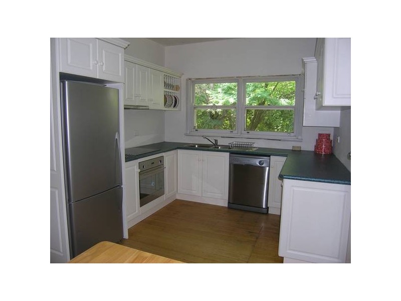 64 Gavan St, Bright VIC 3741