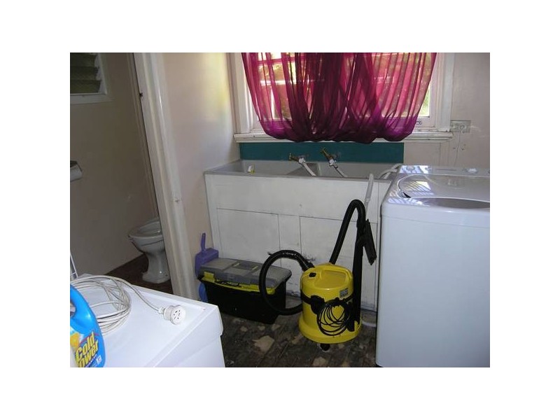 64 Gavan St, Bright VIC 3741